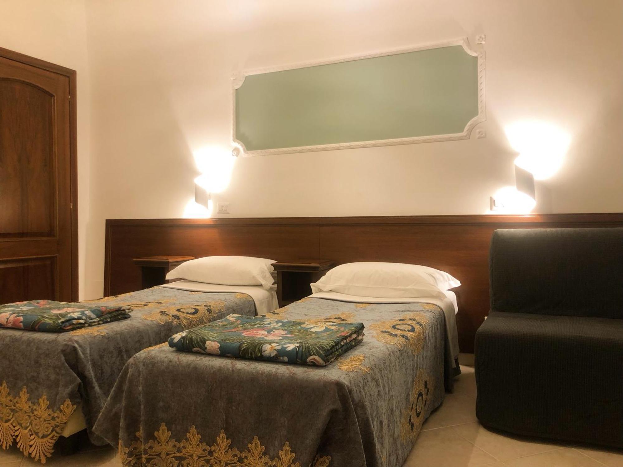 Hostel Cosmos — Foto 1